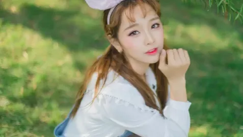 女孩连续3年买黄金